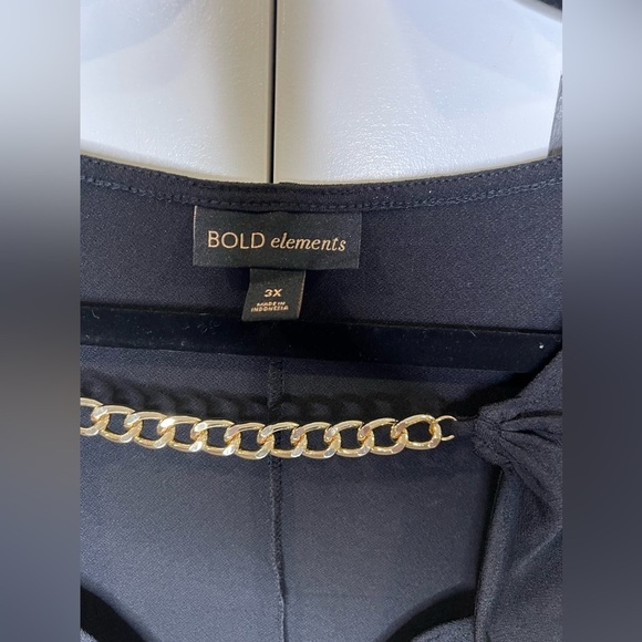 138. NWT BOLD elements Chain Link Neckline Black Cutout Blouse 3X - Picture 6 of 8